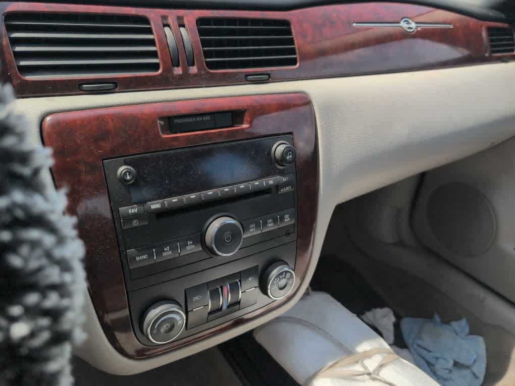 Used 2007 Chevrolet Impala LT w/ Preferred Equipment Group FWD image 10