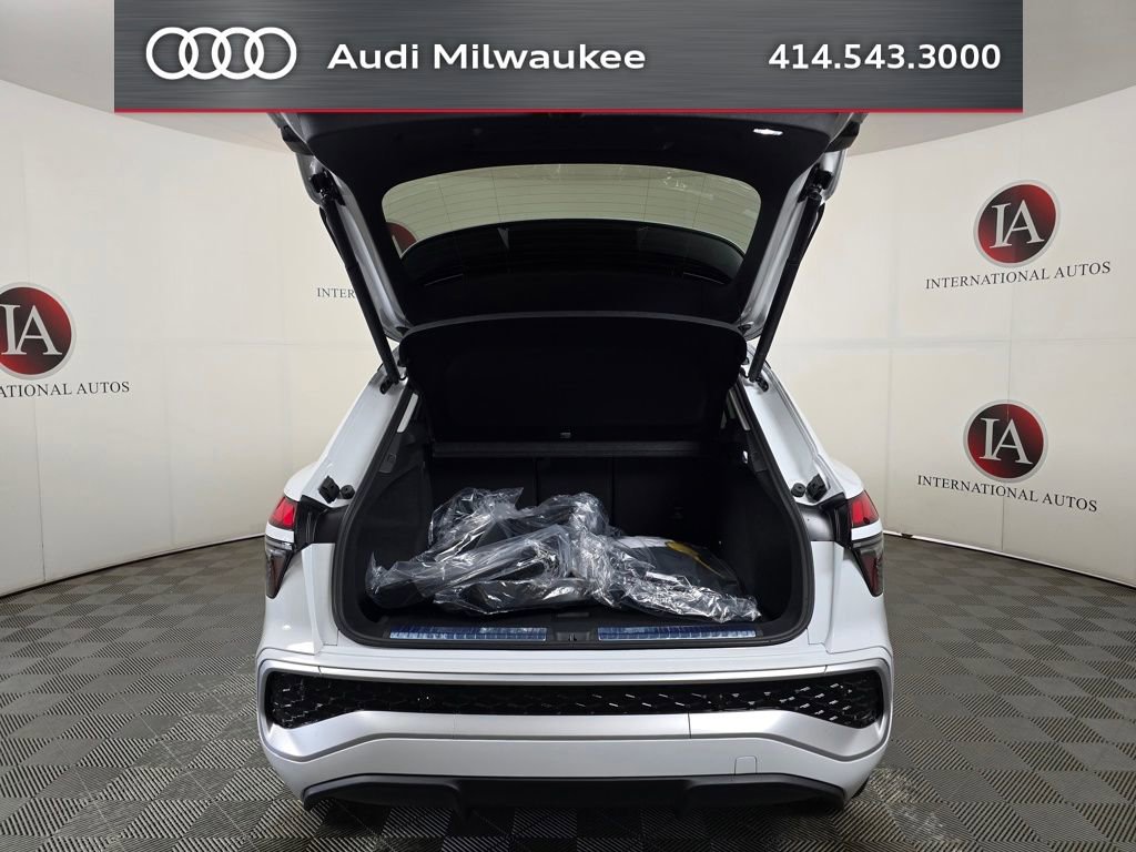 New 2026 Audi Q3 quattro 2.0T AWD/4WD image 9