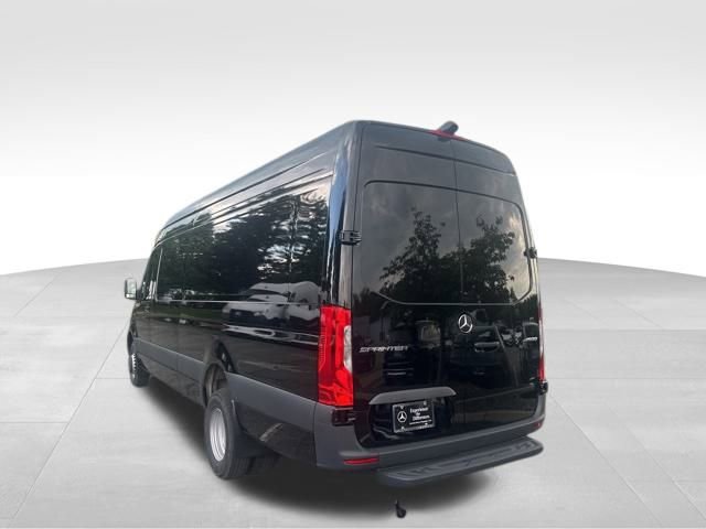 New 2025 Mercedes-Benz Sprinter 4500 image 3