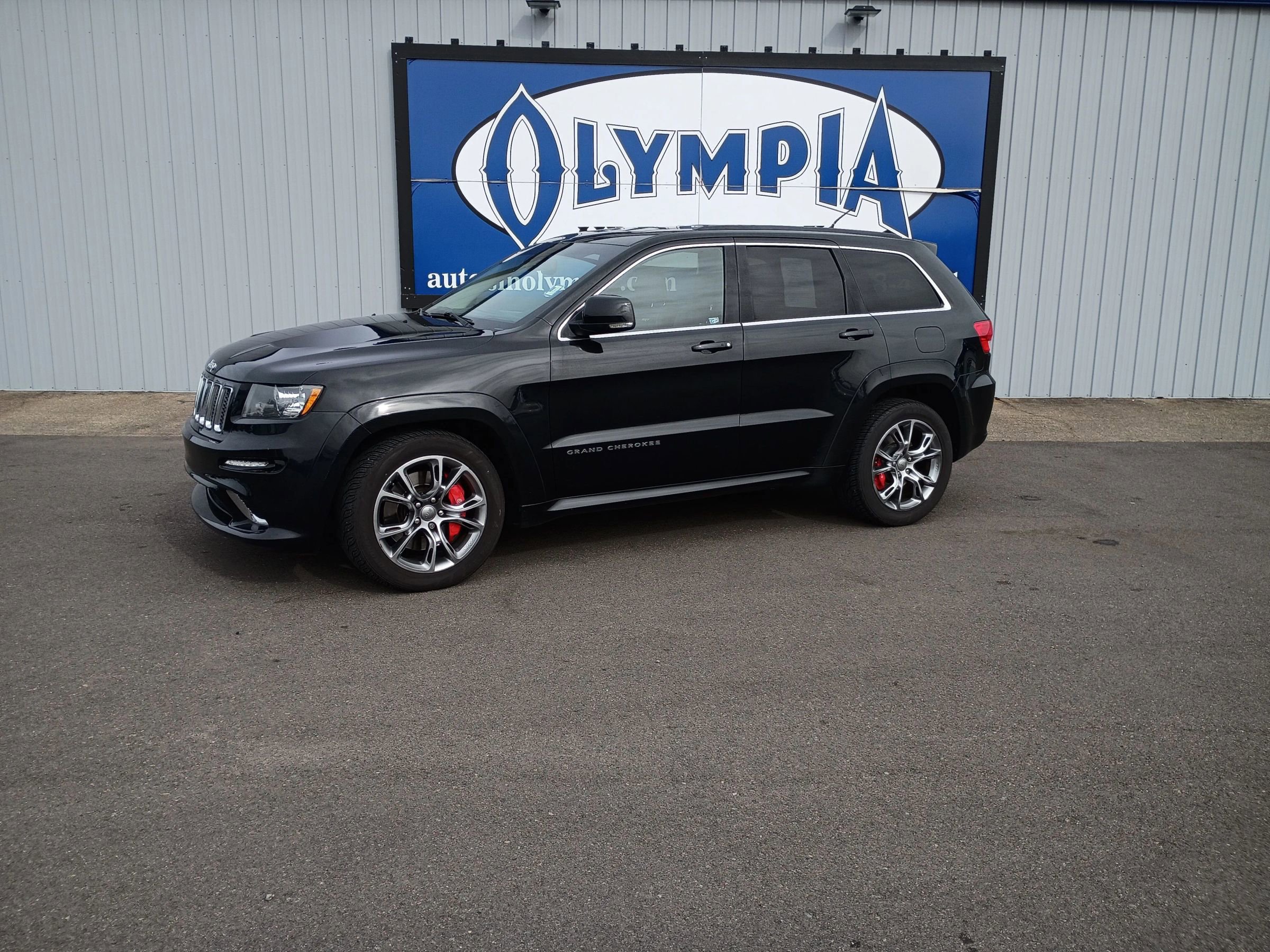 Used 2012 Jeep Grand Cherokee SRT8 w/ Luxury Group II AWD/4WD image 2