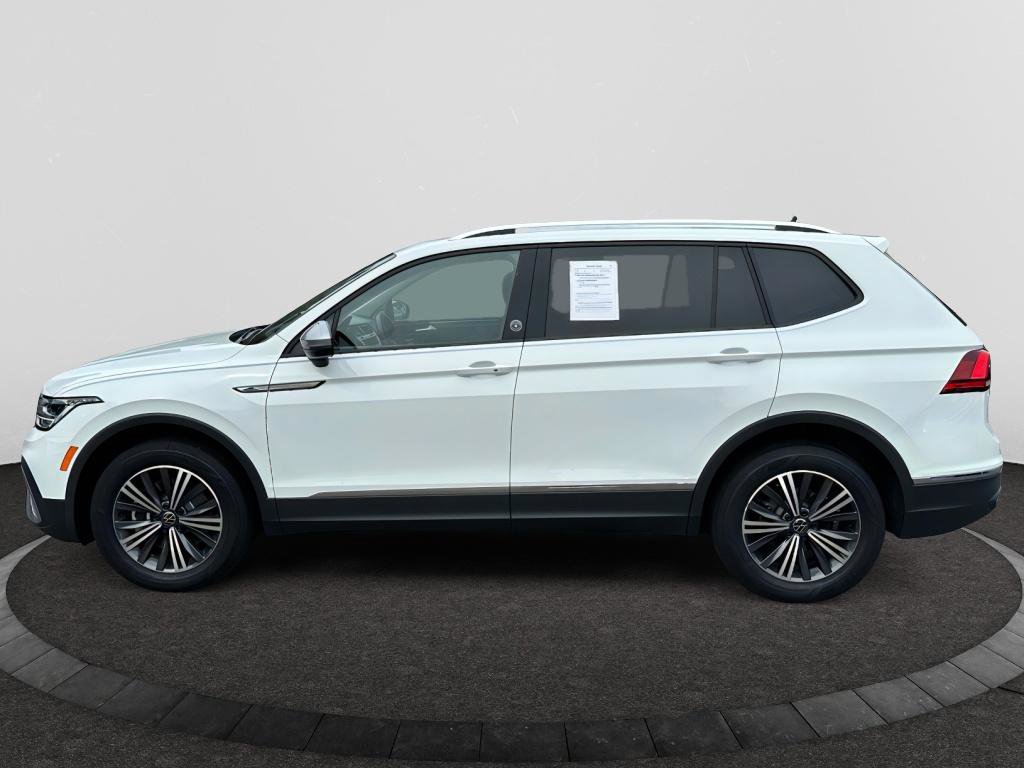 Used 2024 Volkswagen Tiguan Wolfsburg Edition image 2