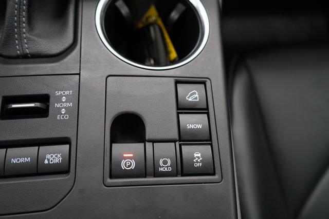 Used 2023 Toyota Highlander XLE image 58