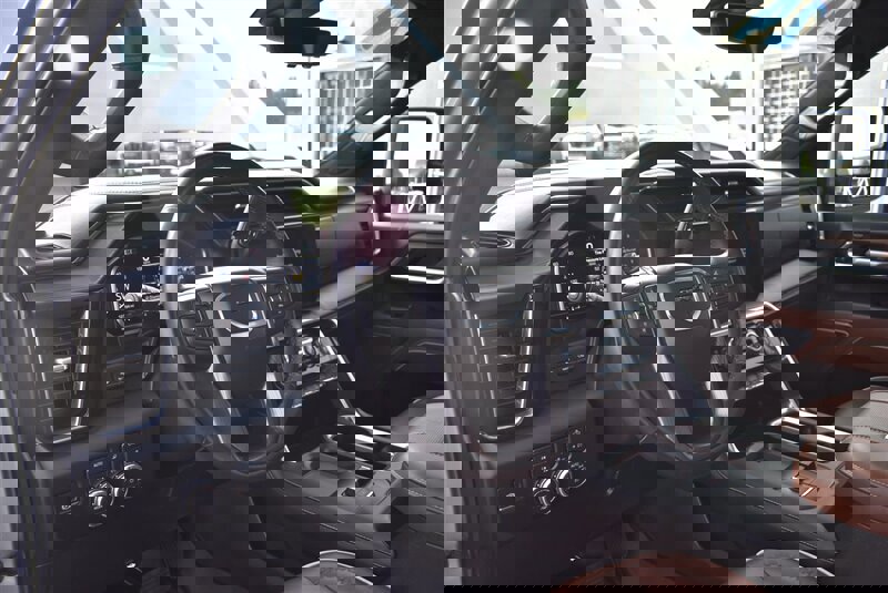 Used 2024 GMC Sierra 3500 Denali Ultimate image 14