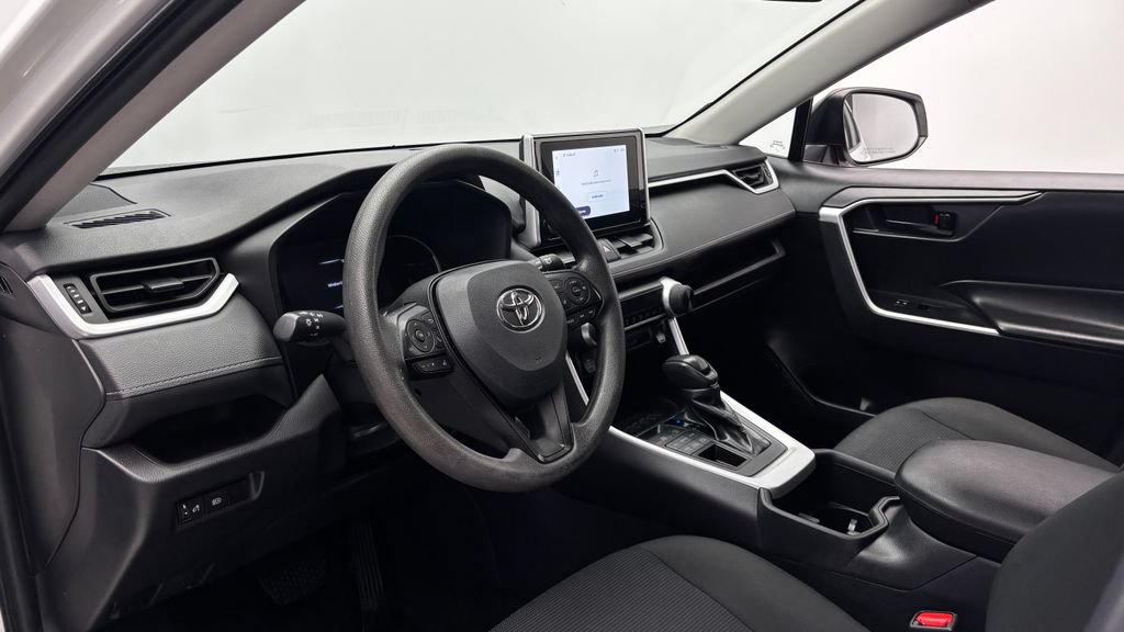 Used 2024 Toyota RAV4 LE AWD/4WD image 14