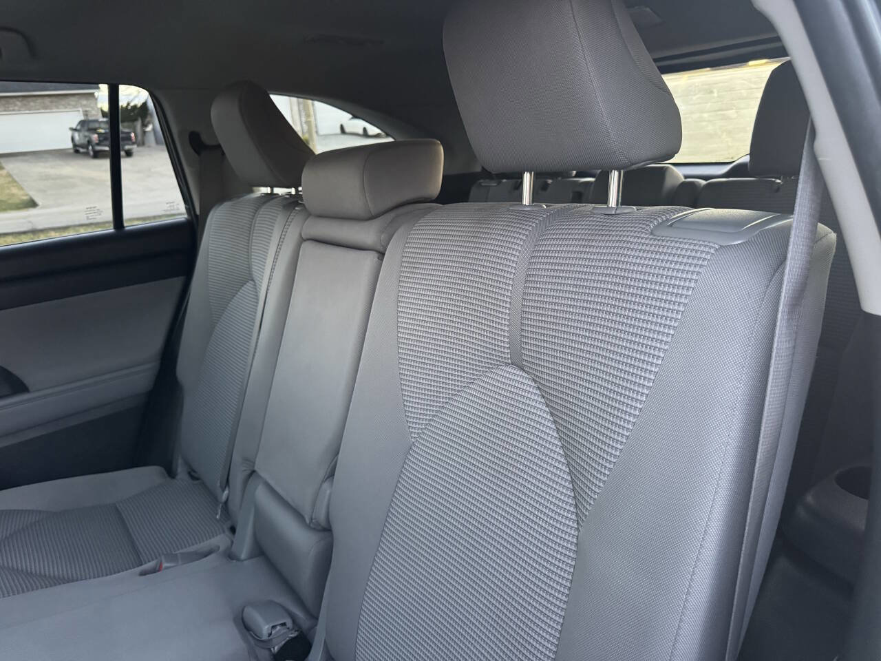 Used 2023 Toyota Highlander L image 20