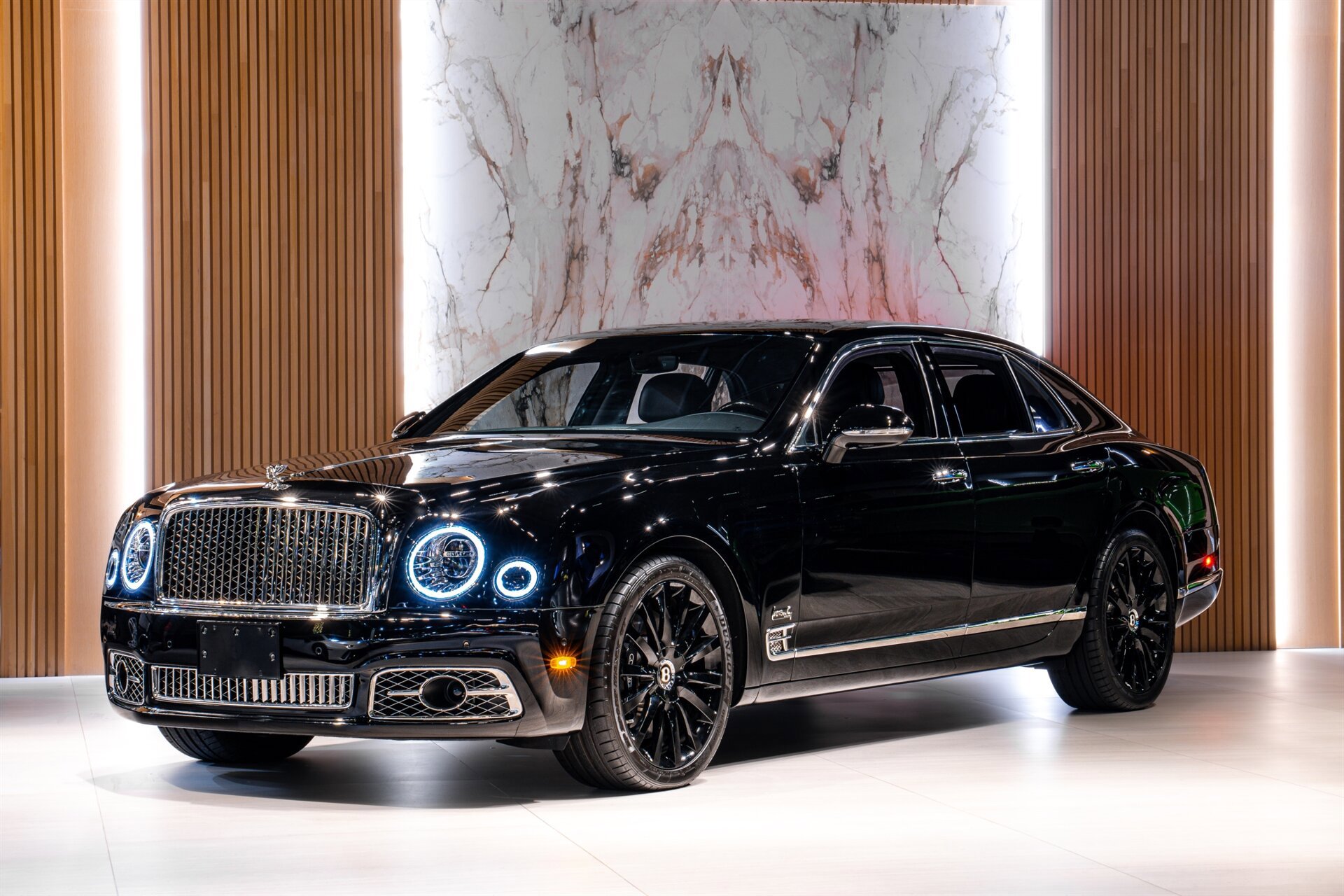Used 2019 Bentley Mulsanne RWD image 1