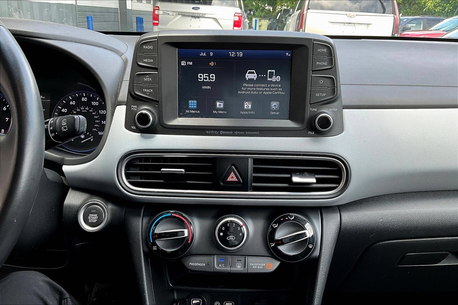Used 2021 Hyundai Kona SEL Plus w/ Cargo Package AWD/4WD image 12