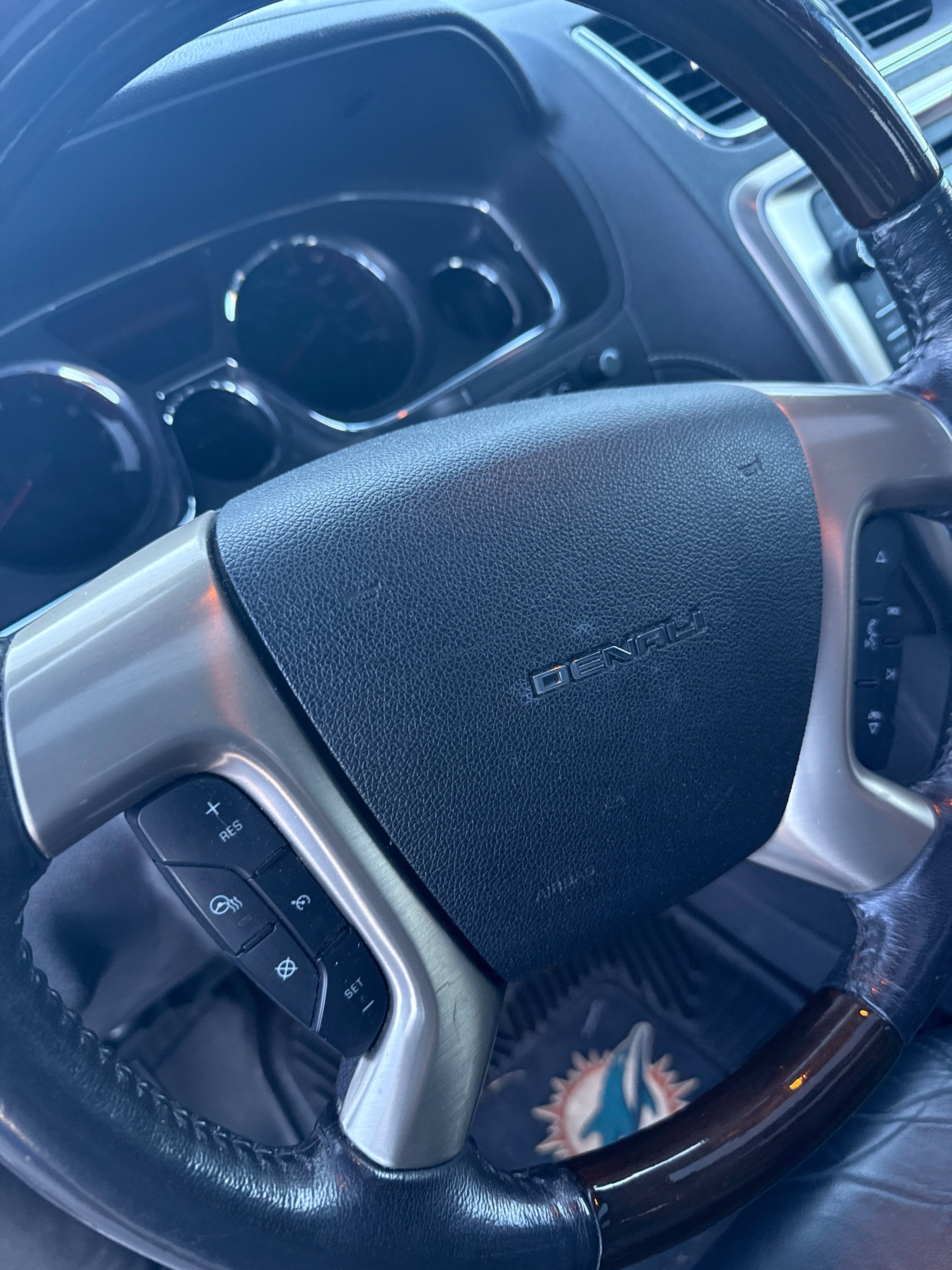 Used 2015 GMC Acadia Denali AWD/4WD image 6