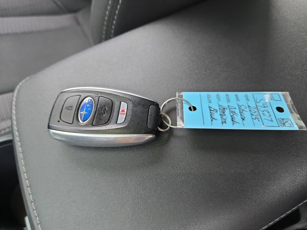 Used 2025 Subaru Outback Premium AWD/4WD image 28