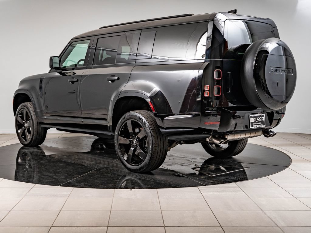 Used 2025 Land Rover Defender 130 V8 AWD/4WD image 6