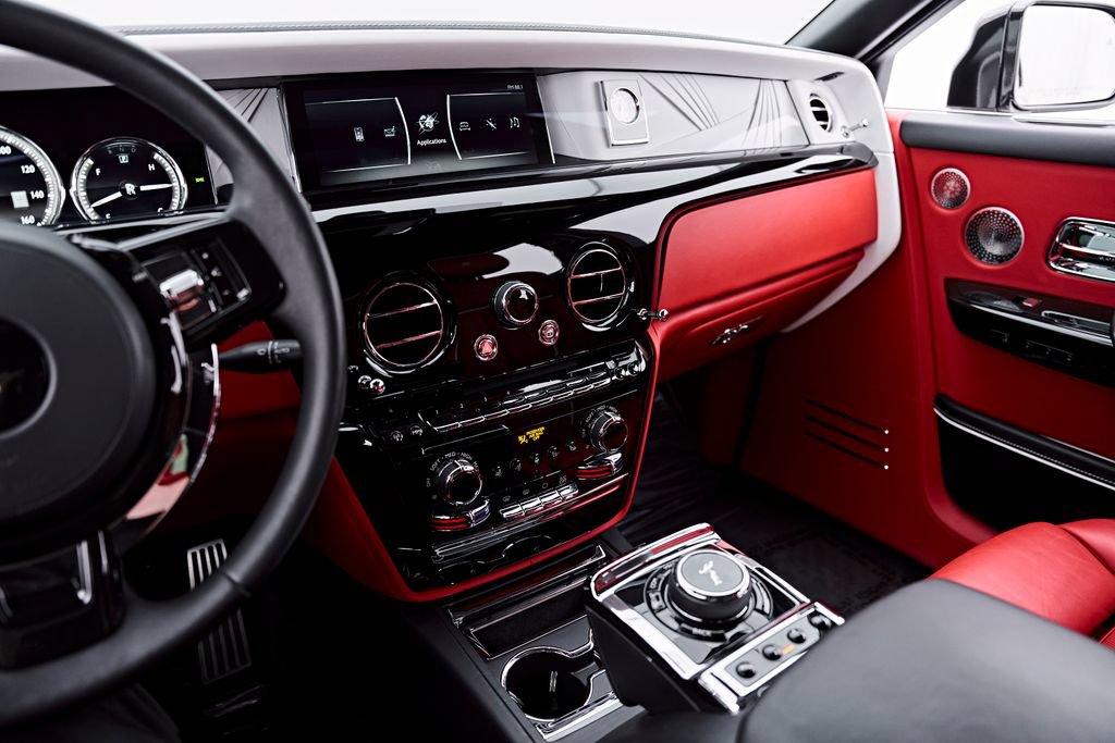 Used 2021 Rolls-Royce Phantom Sedan RWD image 82