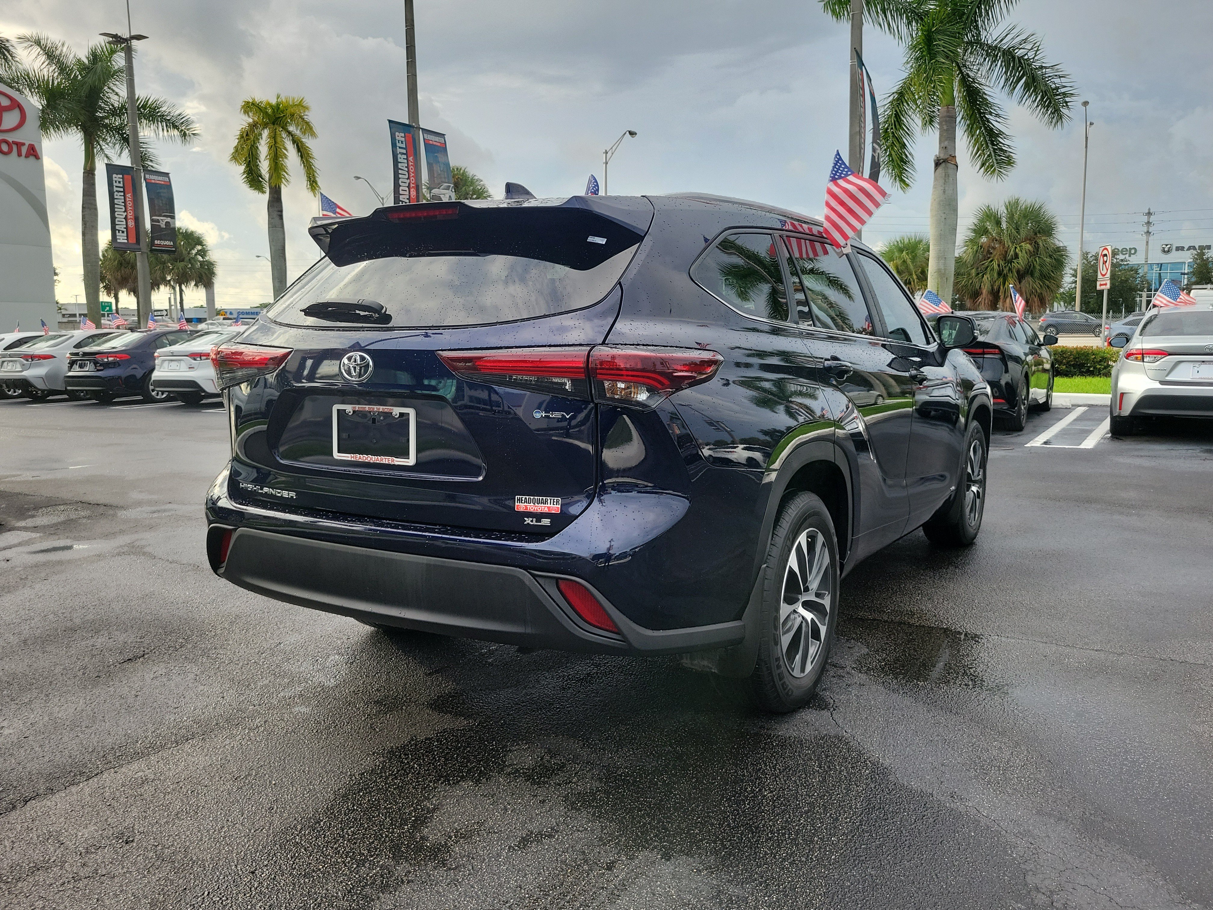 Used 2026 Toyota Highlander XLE AWD/4WD image 11