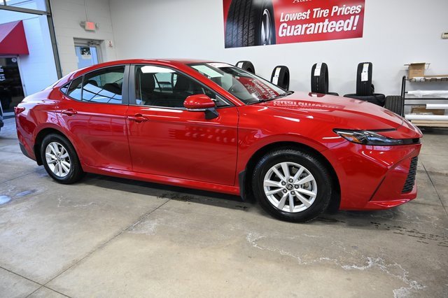 Certified 2025 Toyota Camry LE image 4