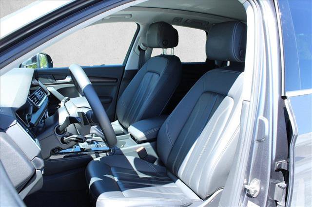 Used 2023 Audi Q5 2.0T Premium Plus AWD/4WD image 18