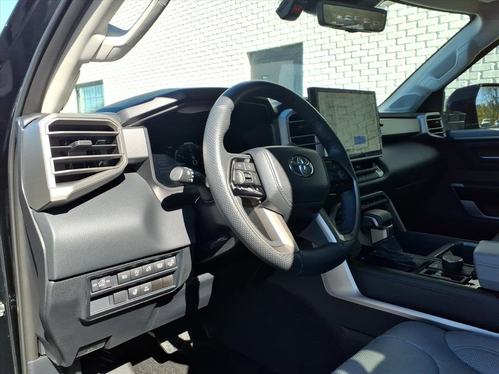 Used 2024 Toyota Tundra Limited image 5