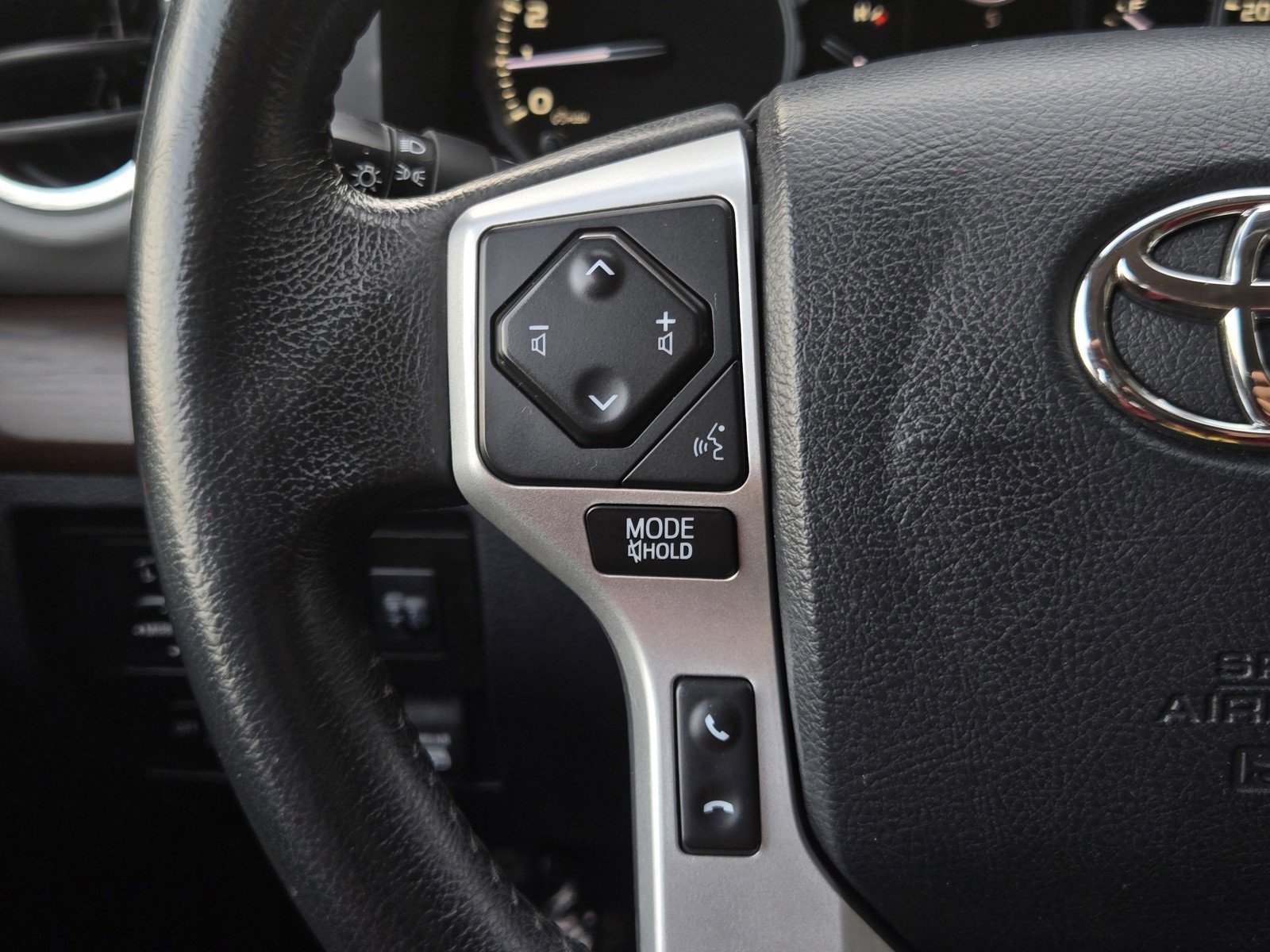 Certified 2019 Toyota Tundra Limited w/ Limited Premium Package image 24