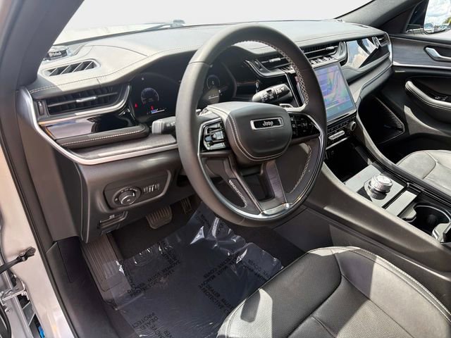 Used 2023 Jeep Grand Cherokee Overland w/ Rear Seat Video Group I RWD image 21