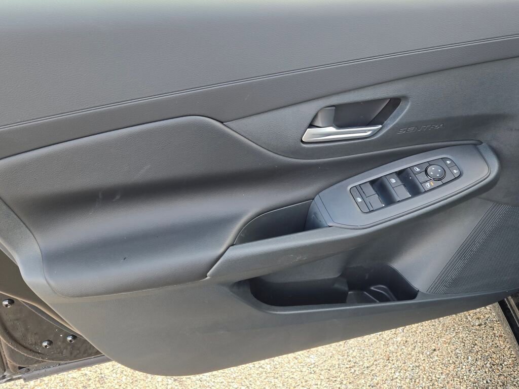New 2026 Nissan Sentra SV w/ Floor Mat Package FWD image 19