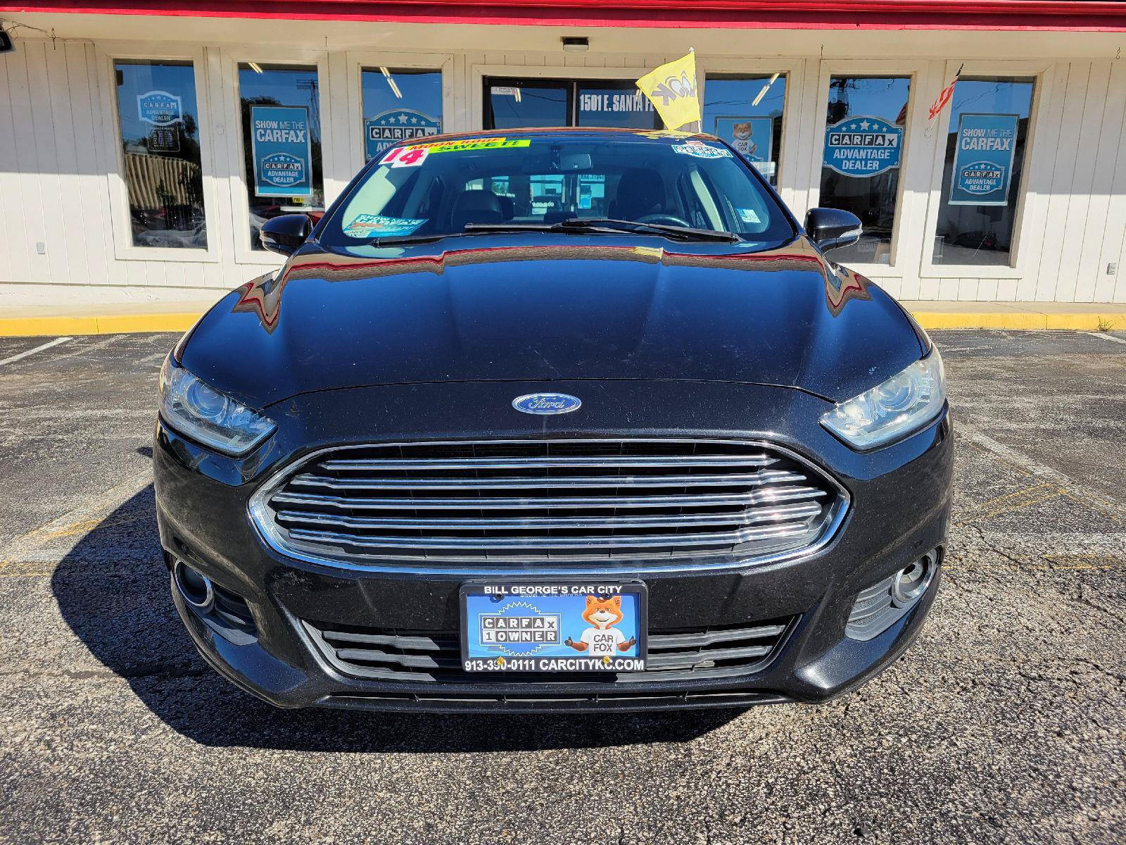 Used 2014 Ford Fusion SE w/ Equipment Group 202A FWD image 2