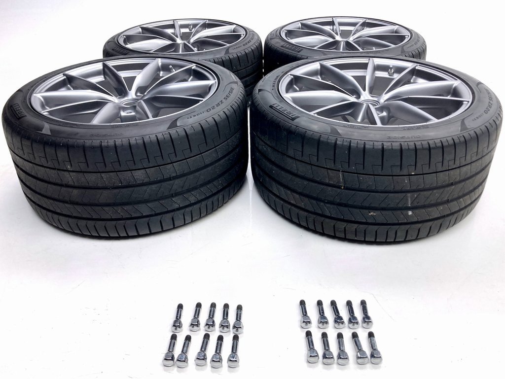 Used 2022 Ferrari 812 GTS image 31