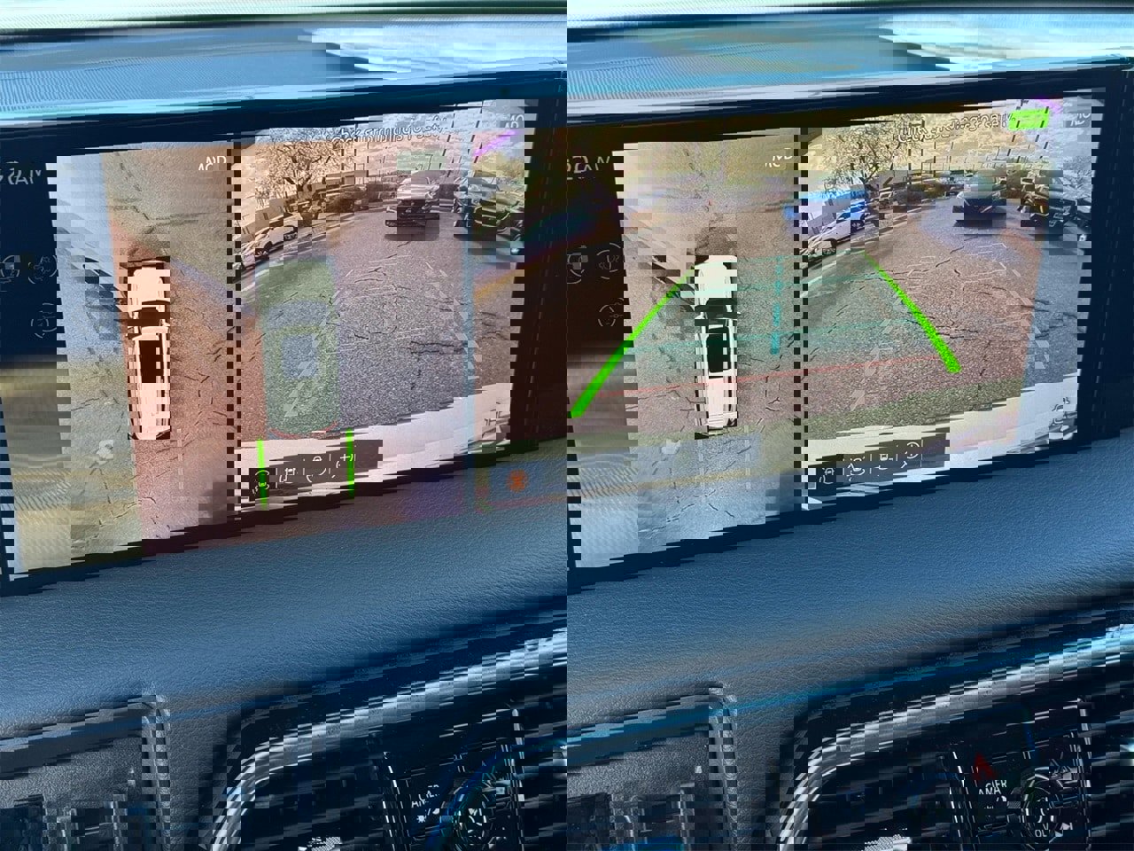 New 2025 Nissan Armada Platinum Reserve image 18