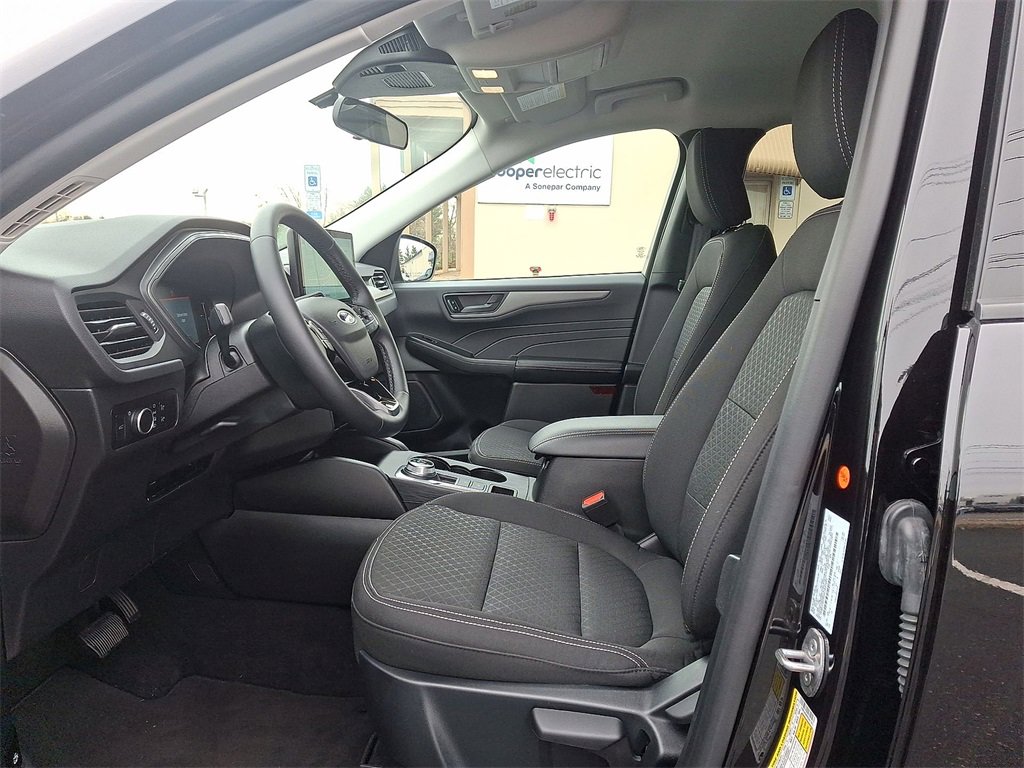 Used 2025 Ford Escape Active w/ Tech Pack #1 image 11