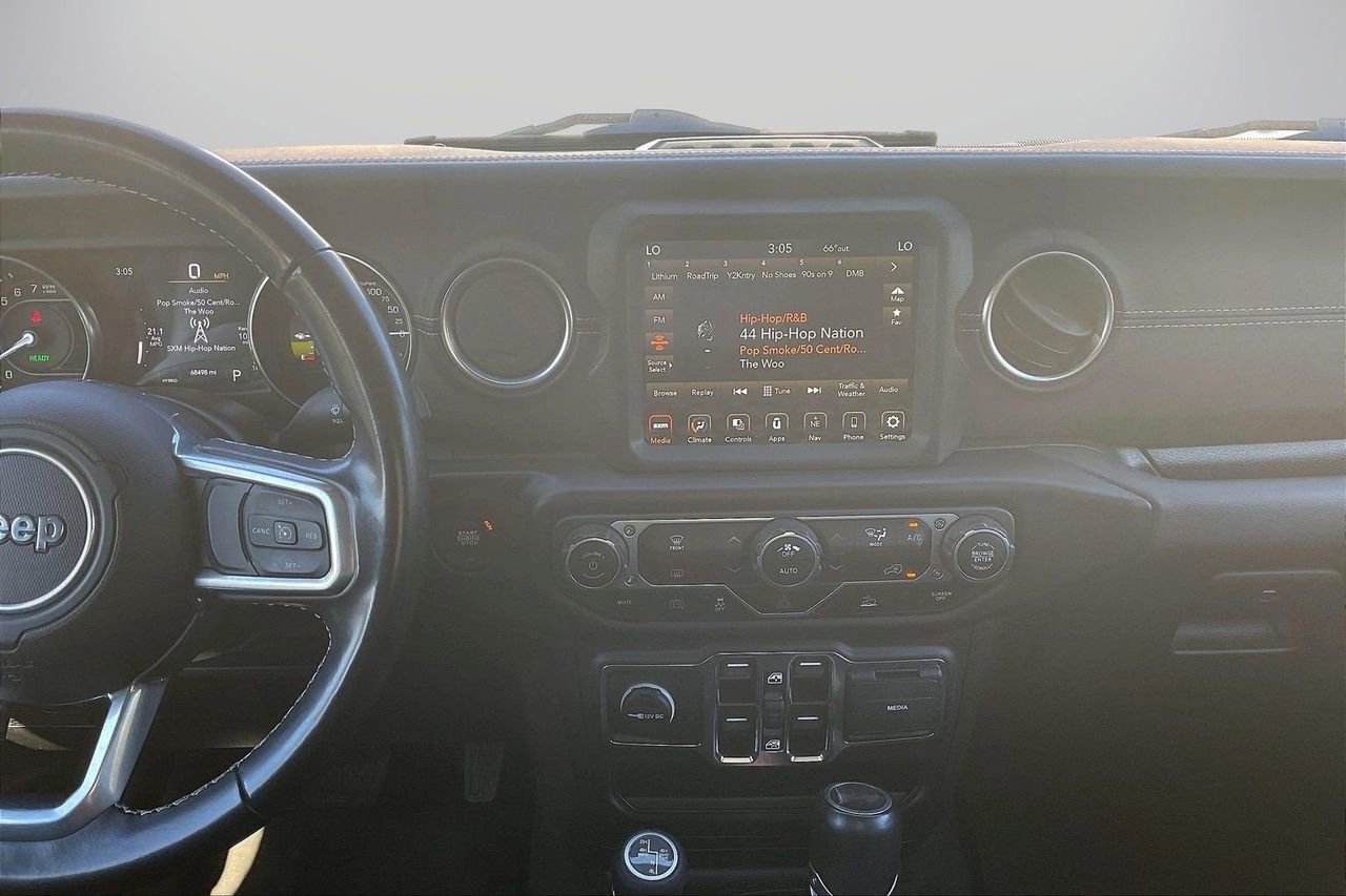 Used 2022 Jeep Wrangler Unlimited Sahara image 13