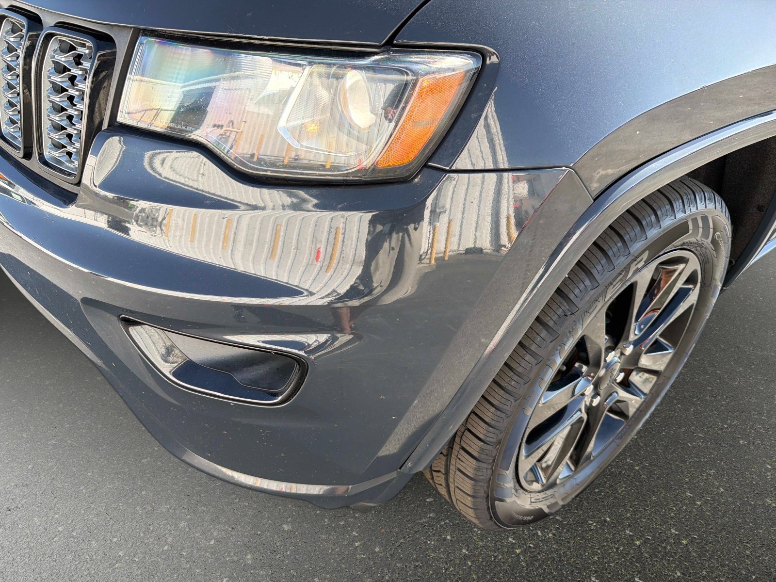 Used 2018 Jeep Grand Cherokee Altitude image 9