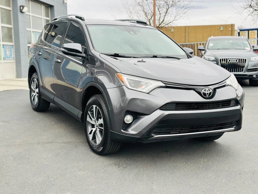 Used 2018 Toyota RAV4 Adventure image 1