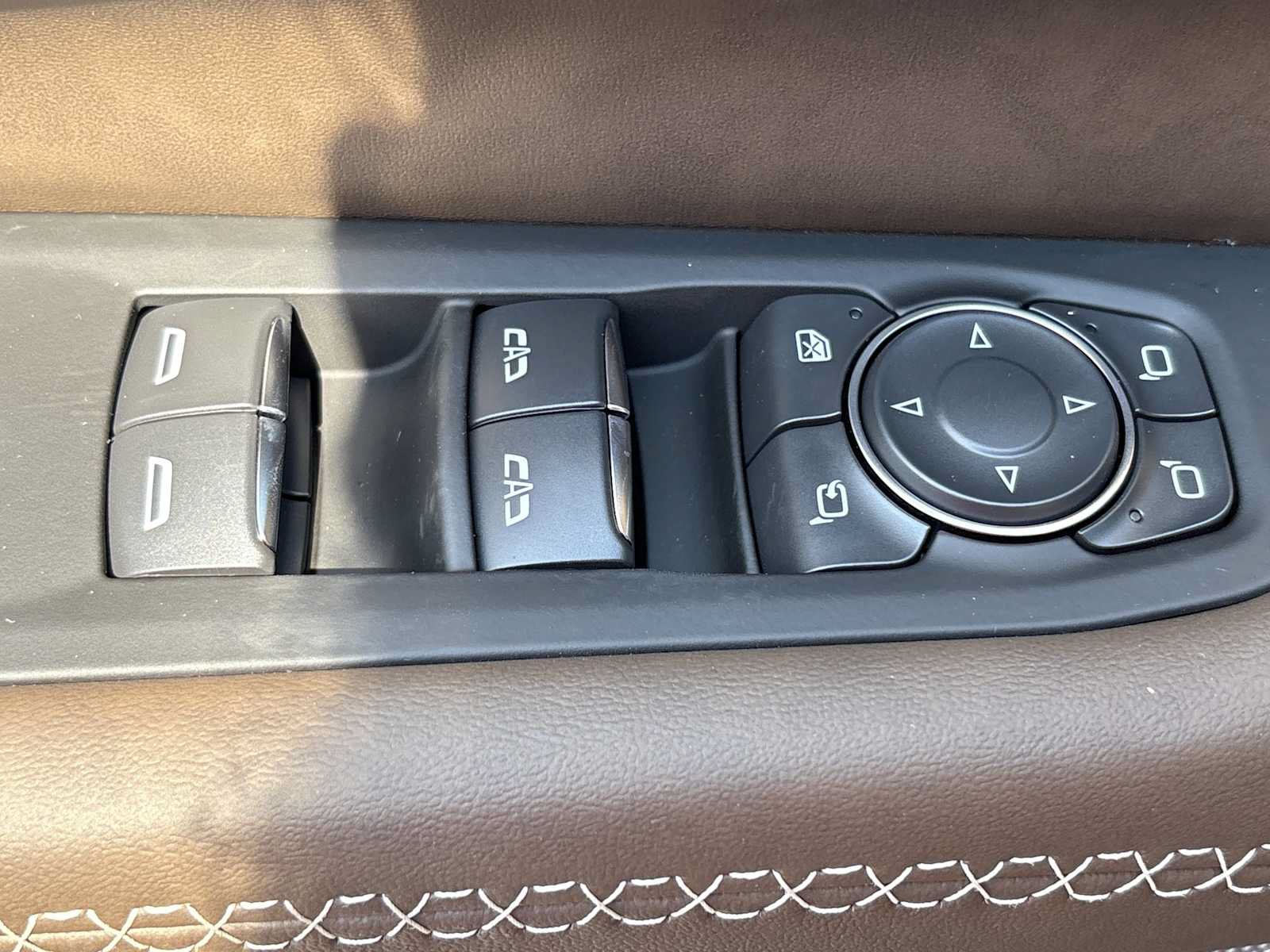 New 2026 GMC Yukon Denali Ultimate AWD/4WD image 15
