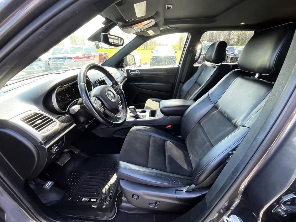 Used 2021 Jeep Grand Cherokee Laredo X image 14
