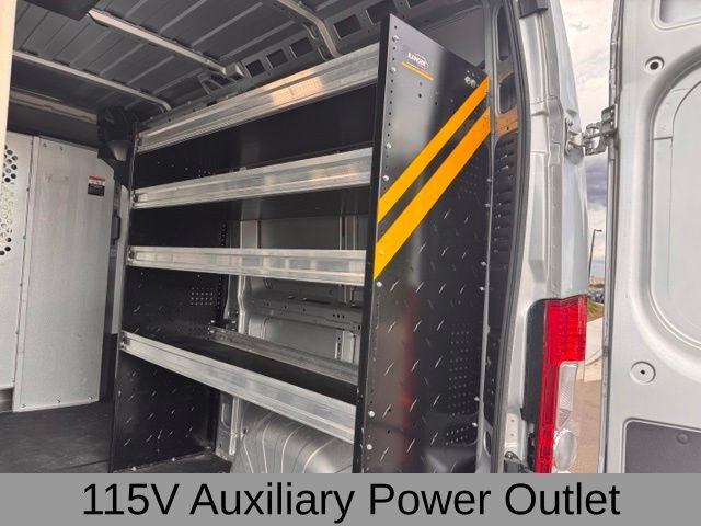 Used 2025 RAM ProMaster 2500 w/ Convenience Group FWD image 18