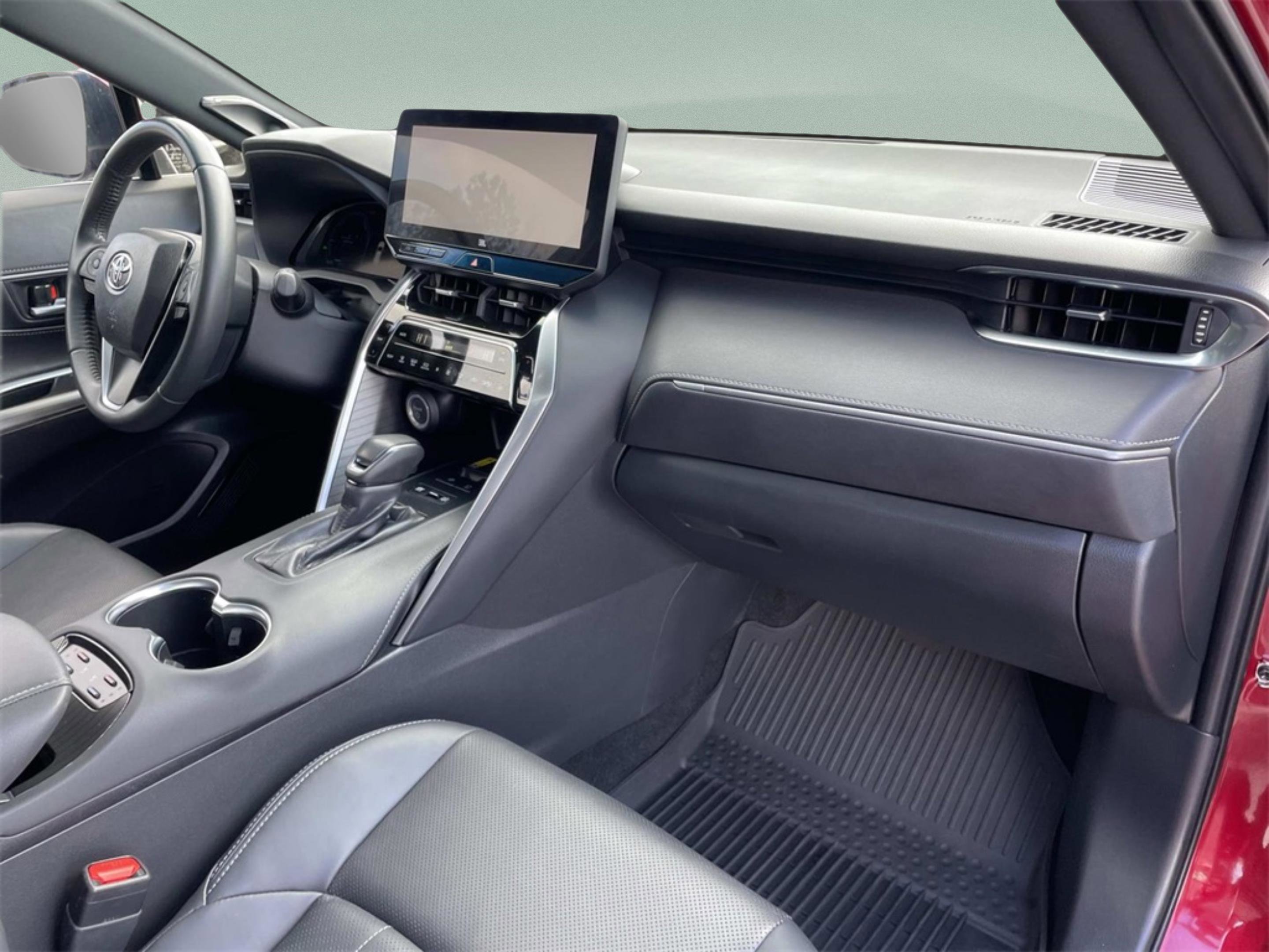 Used 2024 Toyota Venza Limited image 20