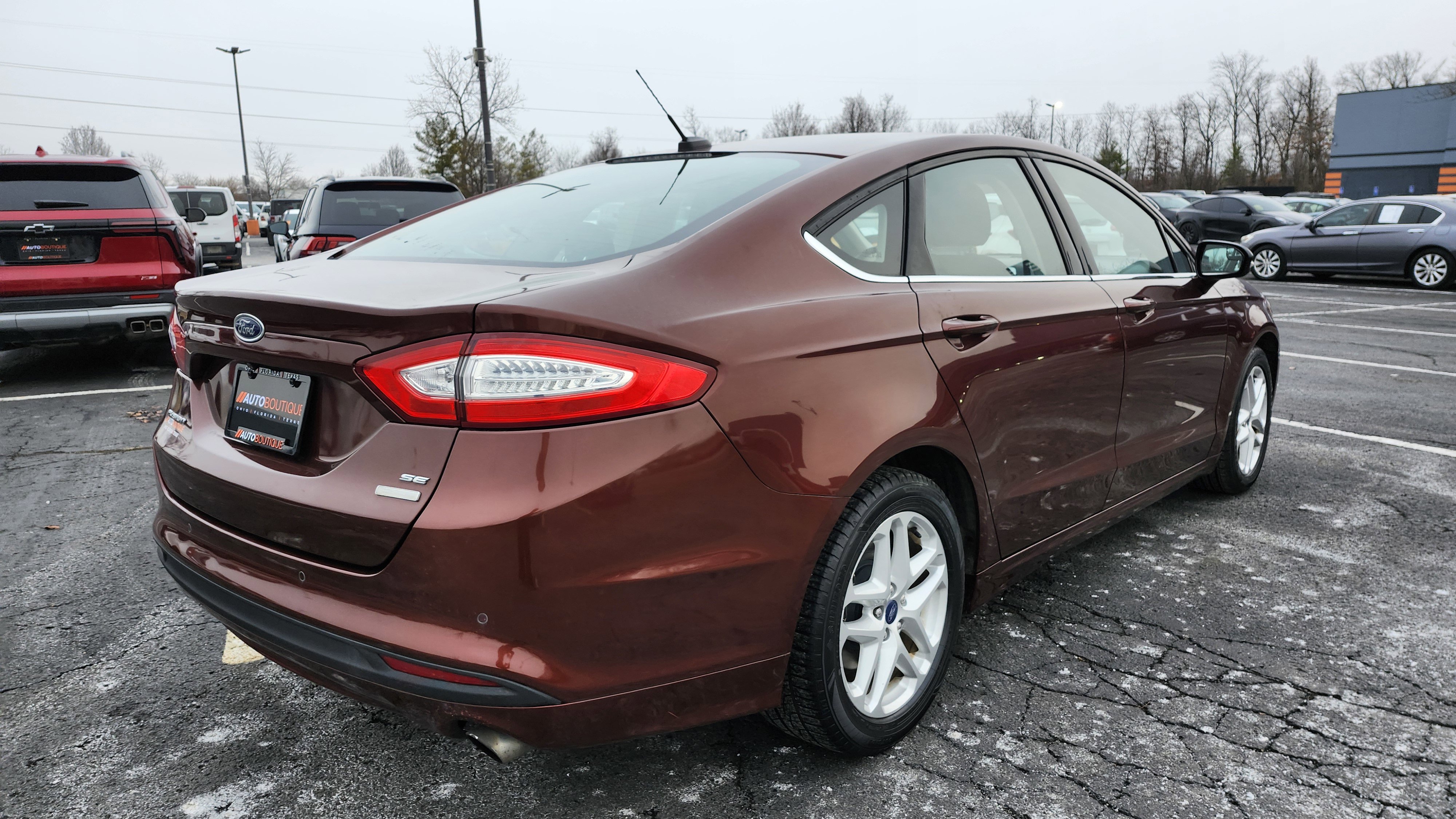 Used 2016 Ford Fusion SE image 16