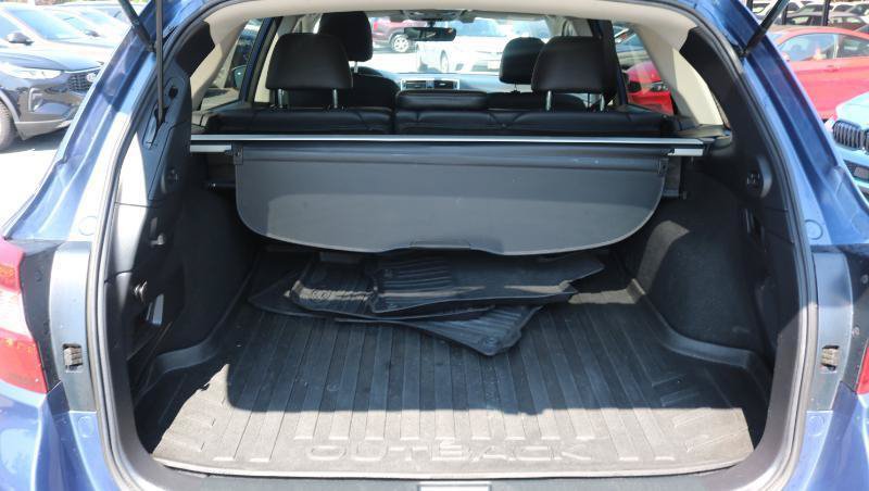 Used 2019 Subaru Outback 2.5i Limited AWD/4WD image 16