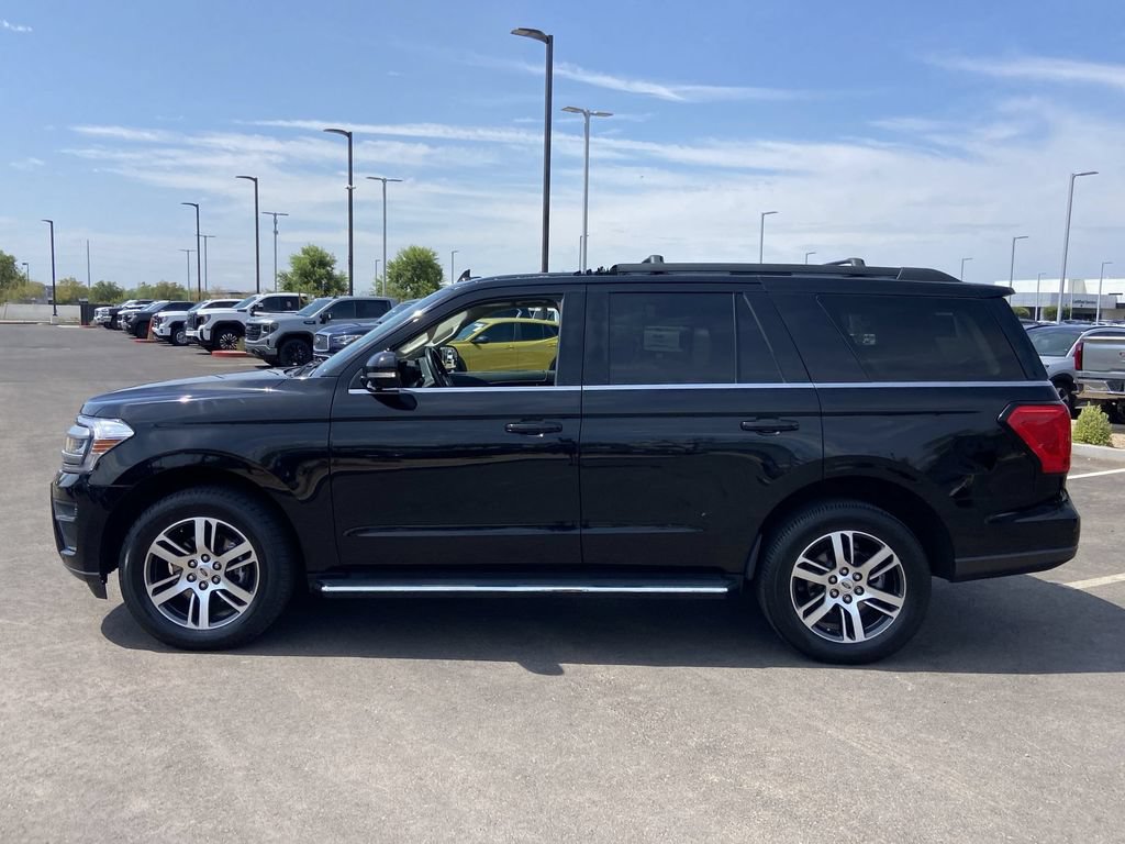 Used 2022 Ford Expedition XLT RWD image 4
