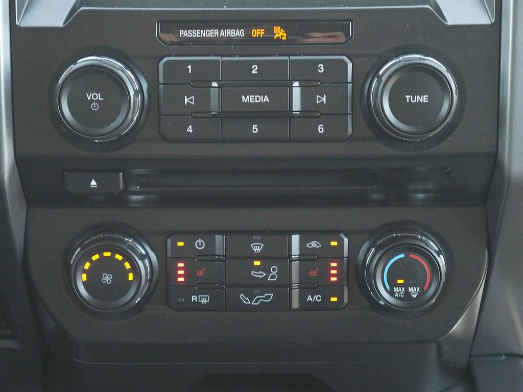 Used 2017 Ford F150 XLT w/ Equipment Group 302A Luxury AWD/4WD image 24