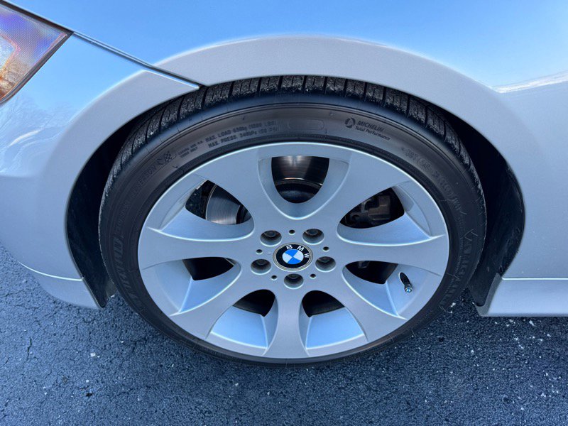 Used 2006 BMW 330i Sedan image 22