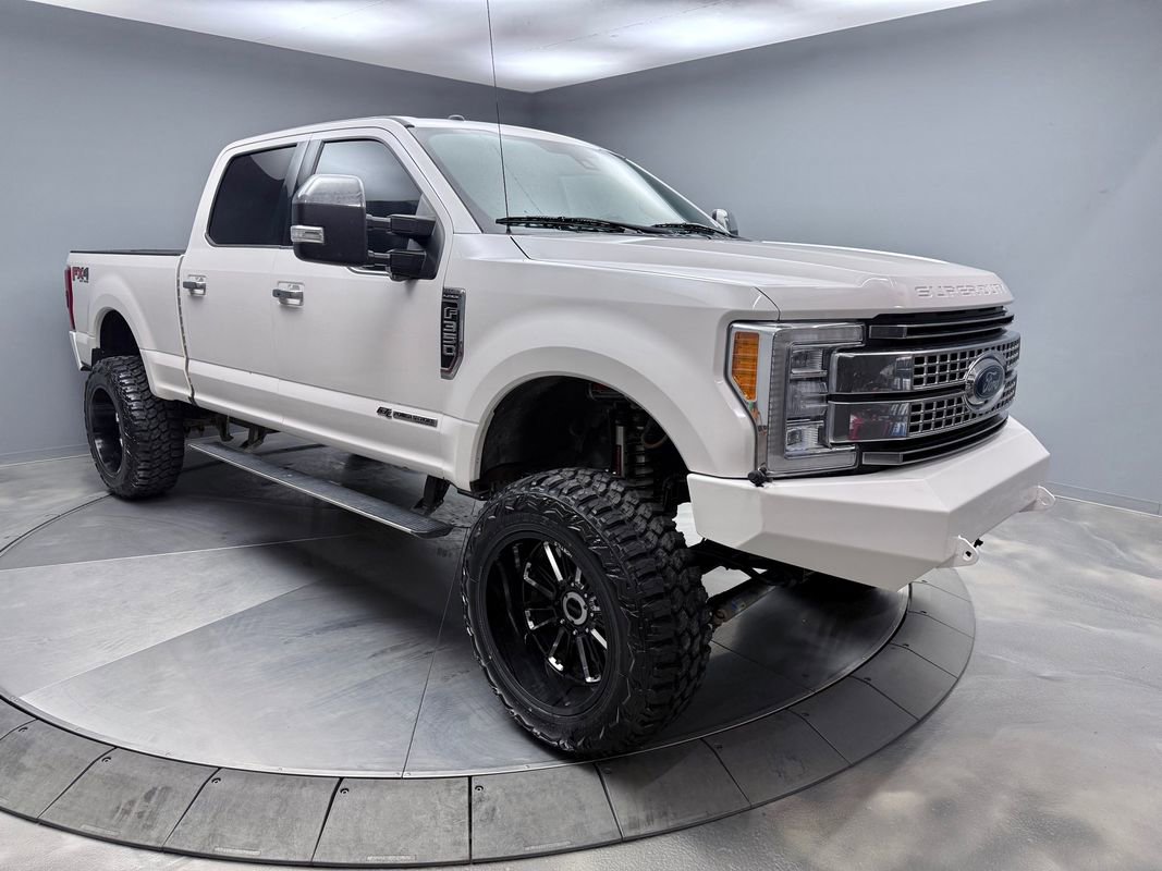 Used 2018 Ford F350 Platinum w/ Platinum Ultimate Package image 3