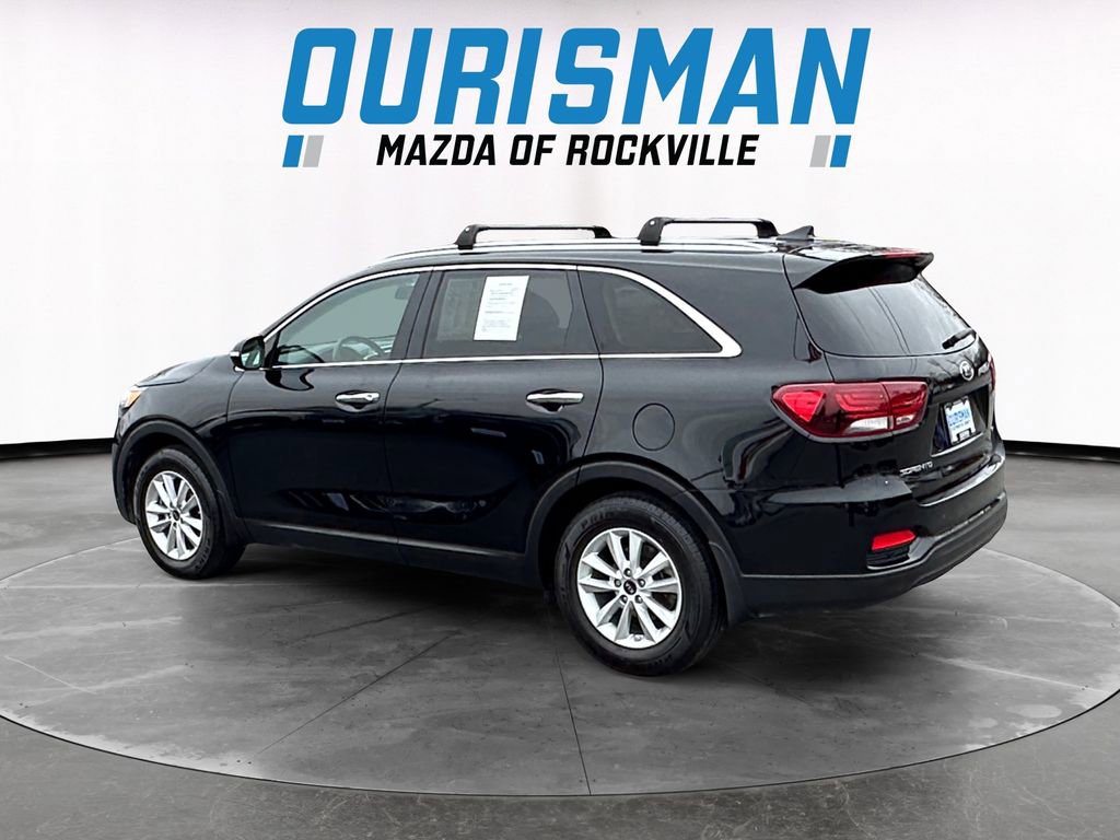 Used 2019 Kia Sorento LX w/ LX Convenience Package image 4