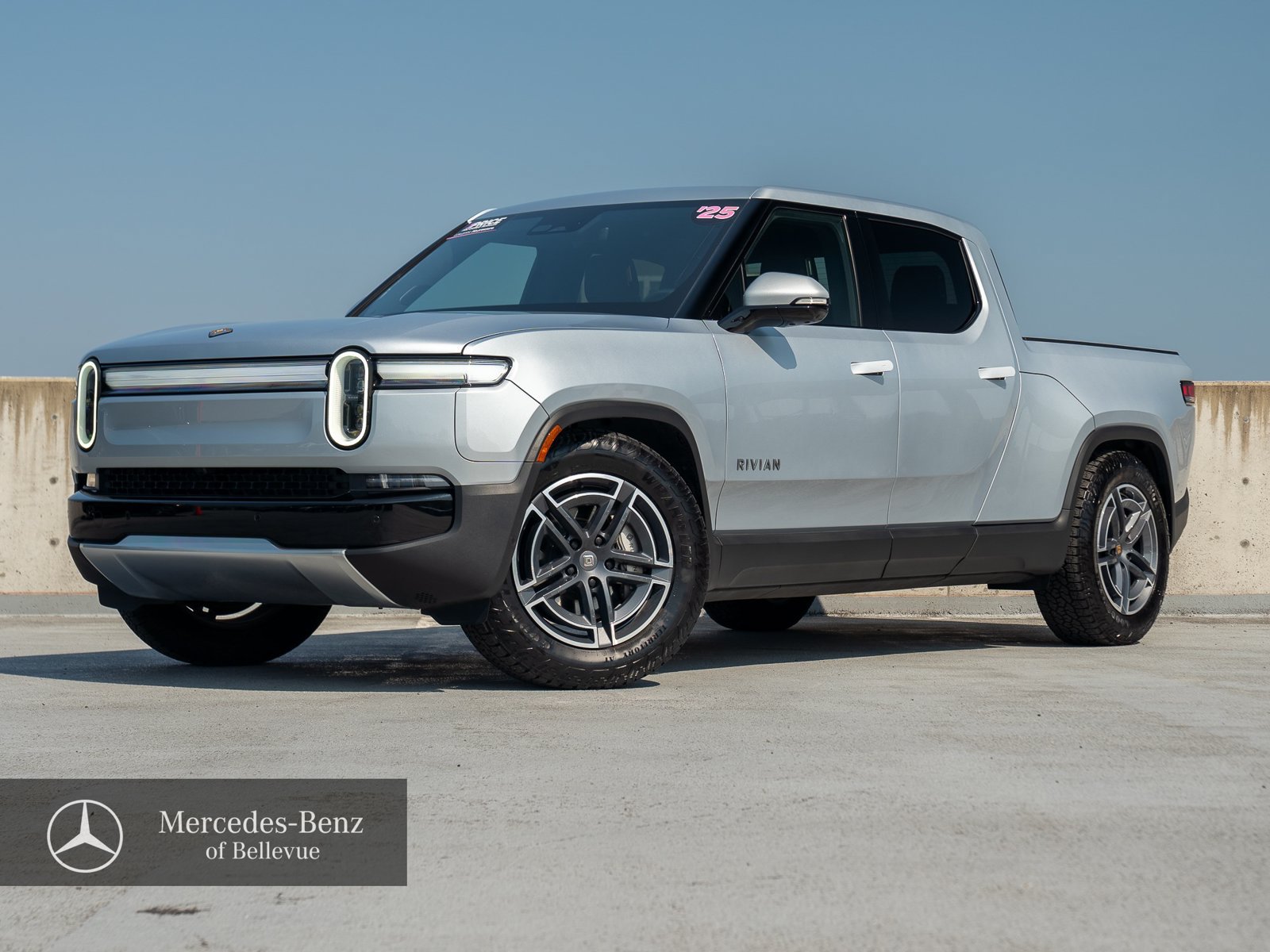 Used 2025 Rivian R1T Adventure AWD/4WD video 1