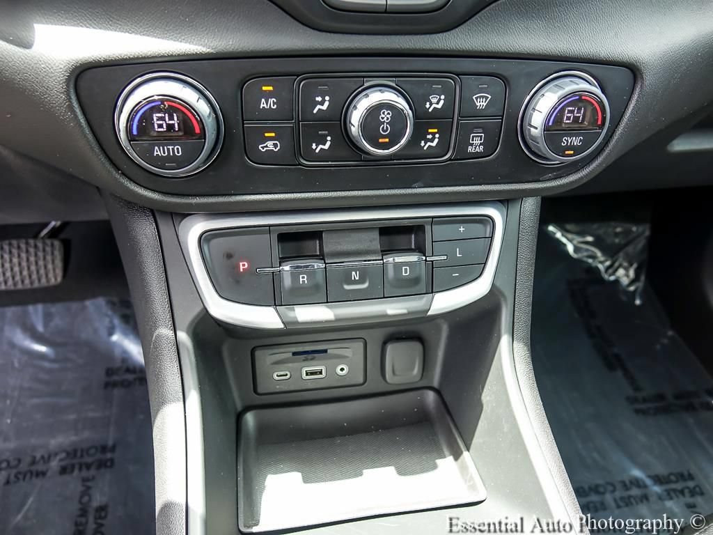 Certified 2024 GMC Terrain SLT w/ Tech Package FWD image 22
