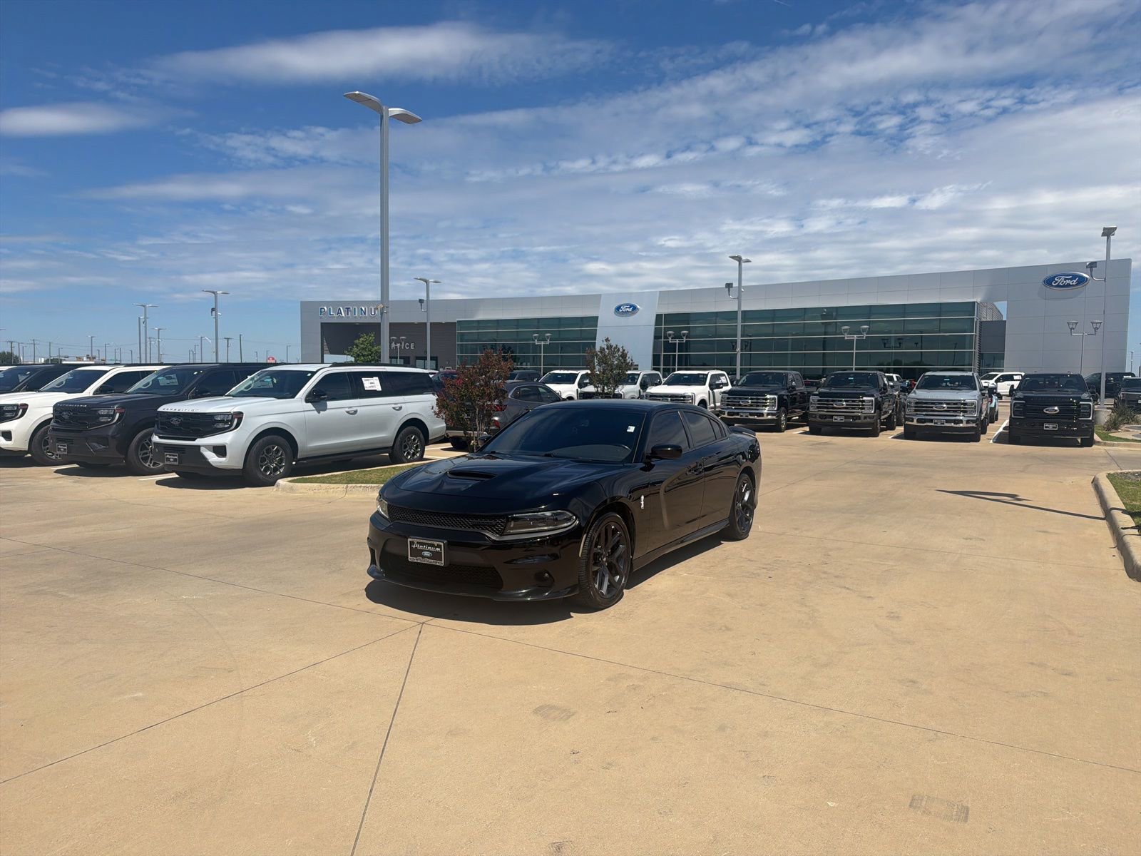 Used 2022 Dodge Charger R/T w/ Blacktop Package image 25