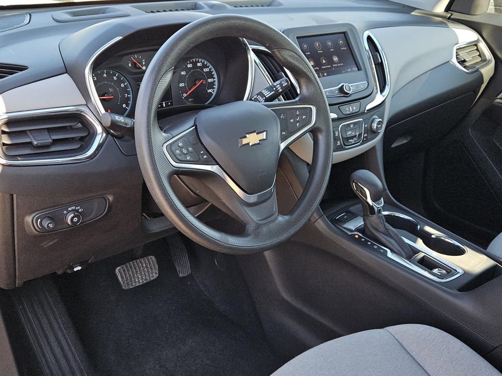 Used 2022 Chevrolet Equinox LS image 26