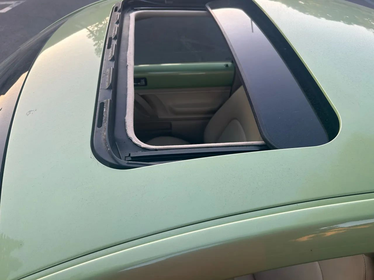 Used 2004 Volkswagen Beetle GLS image 13