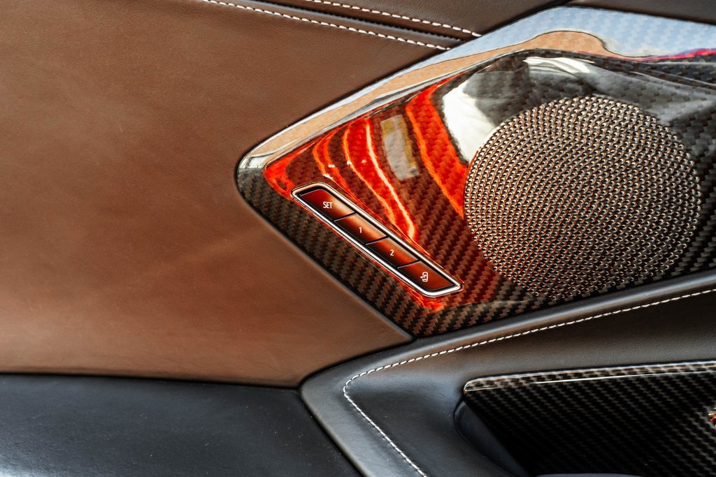 Used 2021 Chevrolet Corvette Stingray Premium Cpe w/ Z51 Performance Package image 16