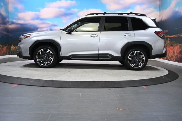Used 2025 Subaru Forester Limited image 5