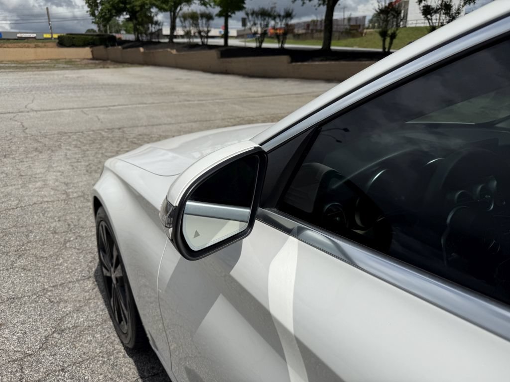 Used 2019 Mercedes-Benz C 300 Sedan w/ Premium Package image 11