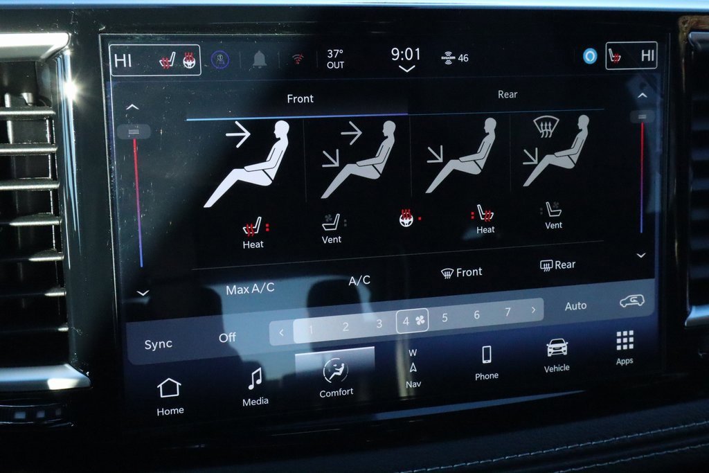 New 2026 Chrysler Pacifica Limited w/ Uconnect Theater Family Group image 8