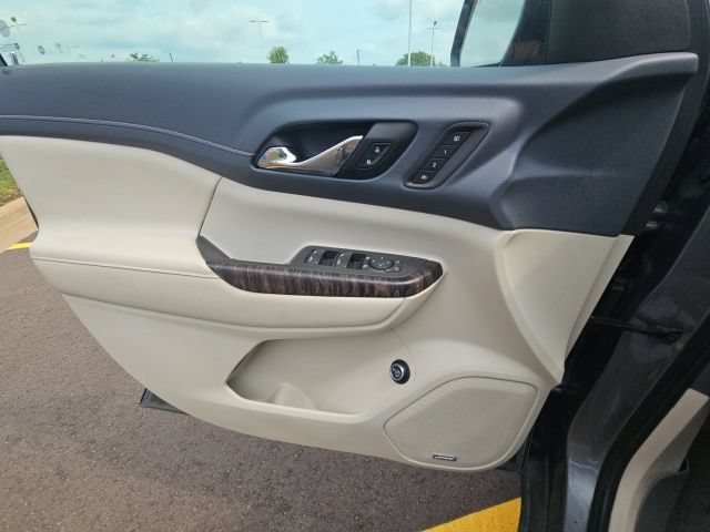 Used 2020 GMC Acadia Denali w/ LPO, Floor Liner Package FWD image 28